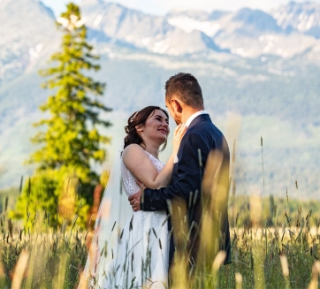 Dušan a Simonka nad obcou Východná.