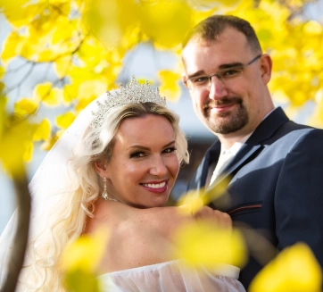 Nevesta Patrícia na fotografií počas jesene.